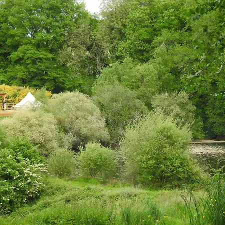 Domaine Les Secrets De La Nature Luxury tent Savignac-Ledrier