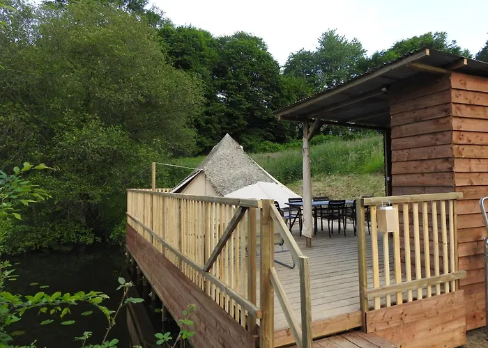 Luxusní stan Domaine Les Secrets De La Nature Savignac-Lédrier